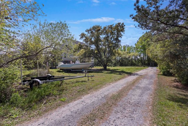 1371 River Road, Johns Island, SC 29455