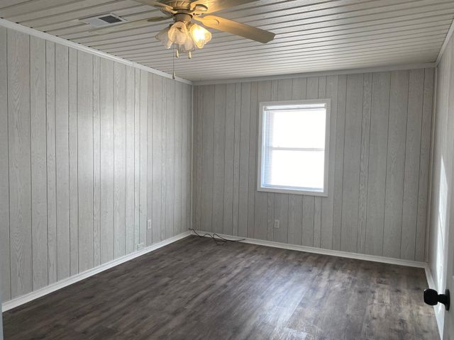 345 PAULINE DR, Adamsville, TN 38310