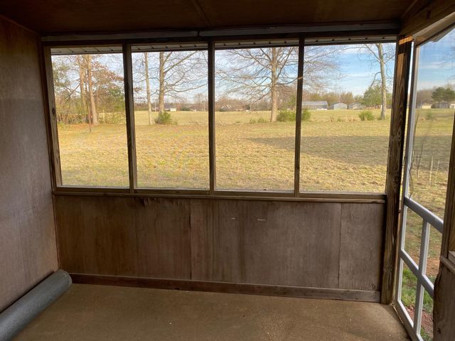 345 PAULINE DR, Adamsville, TN 38310