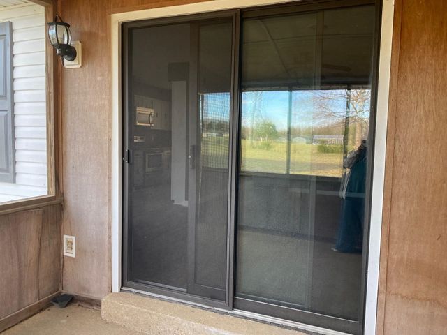 345 PAULINE DR, Adamsville, TN 38310