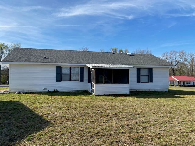 345 PAULINE DR, Adamsville, TN 38310