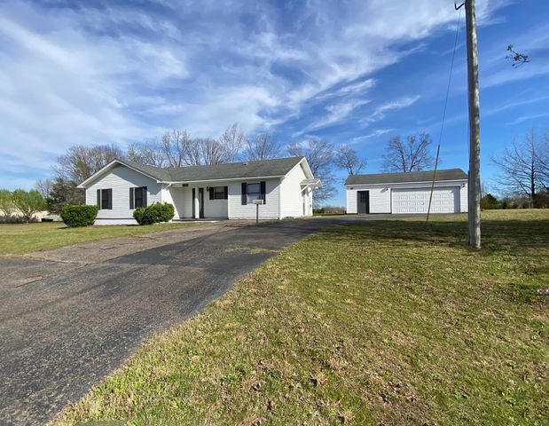 345 PAULINE DR, Adamsville, TN 38310