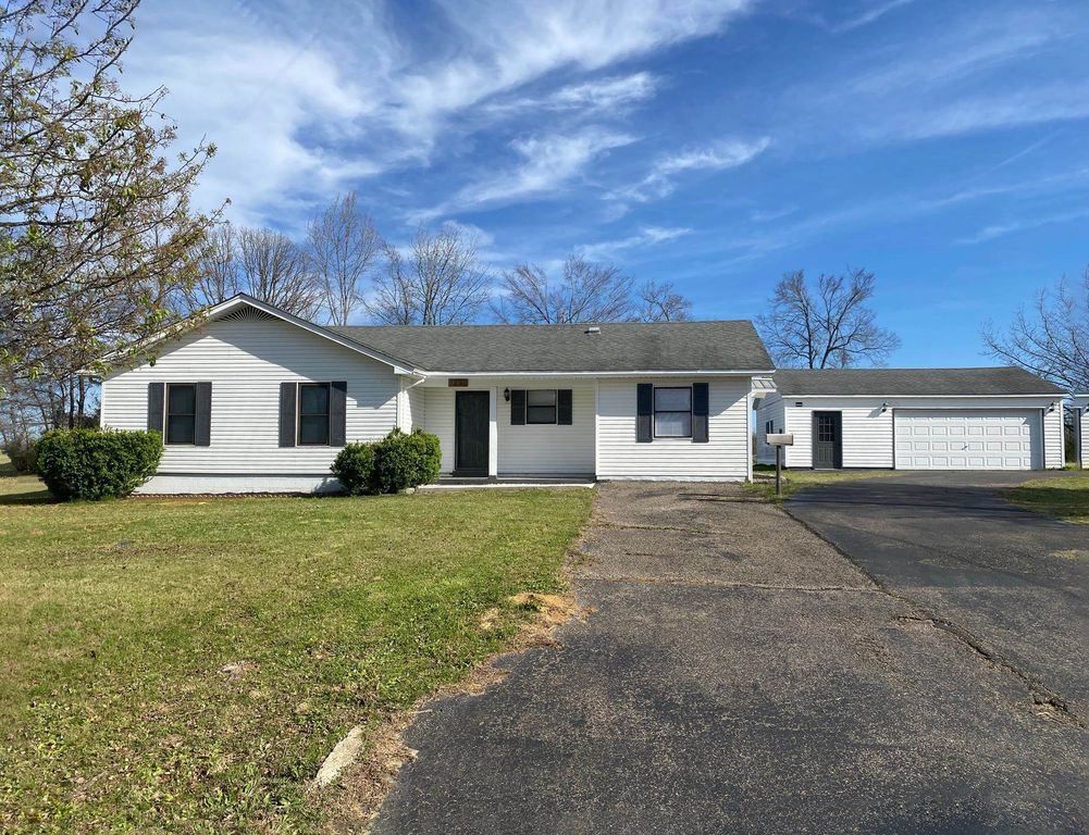 345 PAULINE DR, Adamsville, TN 38310