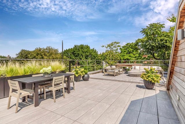 140 CLINTON Avenue, New York City, NY 11205