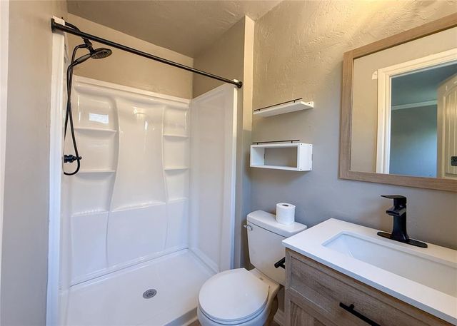 16 SW 148th Street, Oklahoma City, OK 73170