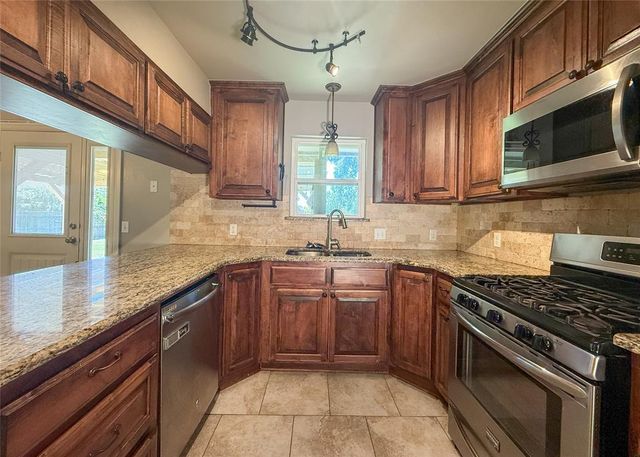 16 SW 148th Street, Oklahoma City, OK 73170