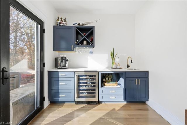 3827 Edgewater Street, High Point, NC 27265