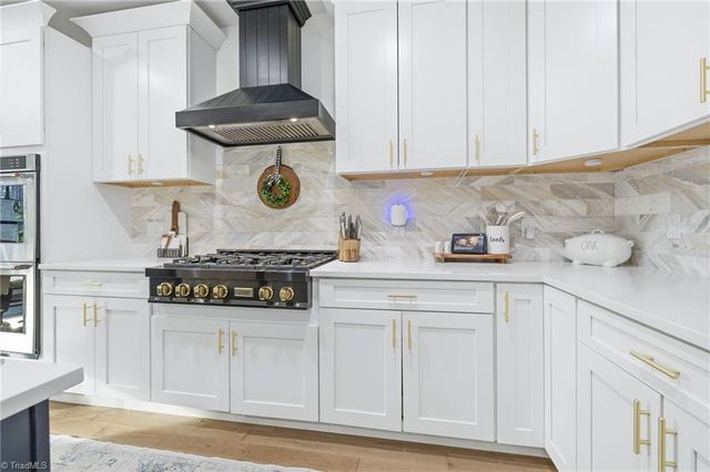 3827 Edgewater Street, High Point, NC 27265