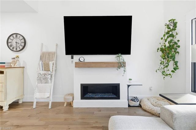 3827 Edgewater Street, High Point, NC 27265