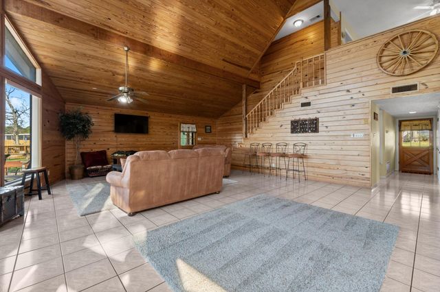 287 Harbor Addition Drive, Livingston, TX 77351