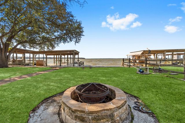 287 Harbor Addition Drive, Livingston, TX 77351