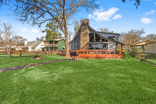 287 Harbor Addition Drive, Livingston, TX 77351