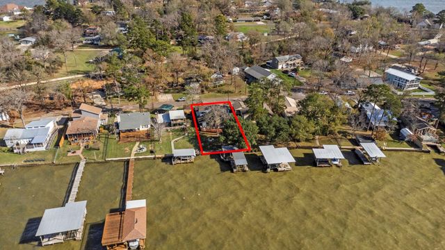287 Harbor Addition Drive, Livingston, TX 77351