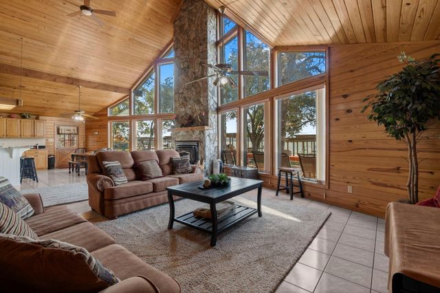 287 Harbor Addition Drive, Livingston, TX 77351