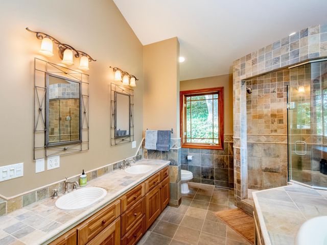 4350 River Road S, Afton, MN 55001