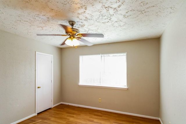 7342 Sonnet Glen Lane, Houston, TX 77095