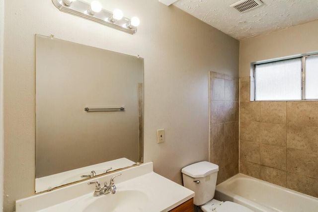 7342 Sonnet Glen Lane, Houston, TX 77095