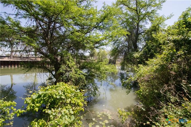 Lot 48 & 1/2 of 47 Guadalupe River Dr., Seguin, TX 78155