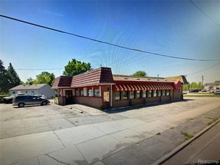 3402 Davison Road, Flint, MI 48506