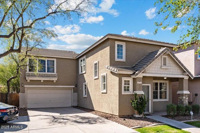 2233 E PECAN Road, Phoenix, AZ 85040