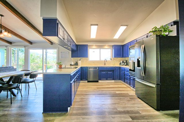 401 Tumbleweed Drive, Jacksonville, OR 97530