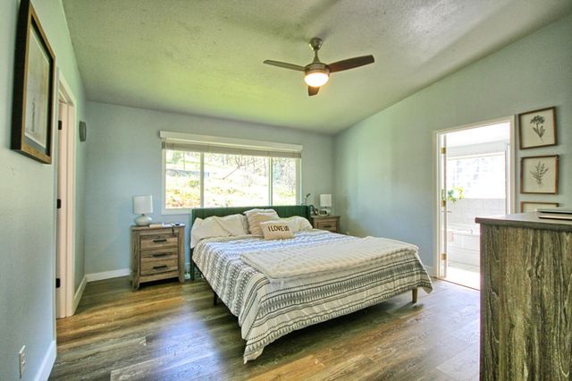 401 Tumbleweed Drive, Jacksonville, OR 97530