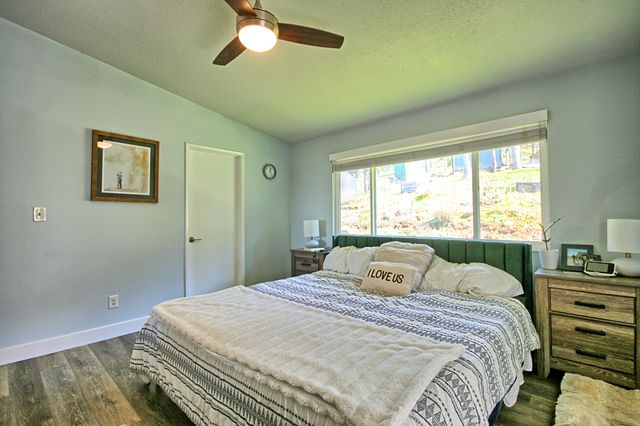 401 Tumbleweed Drive, Jacksonville, OR 97530