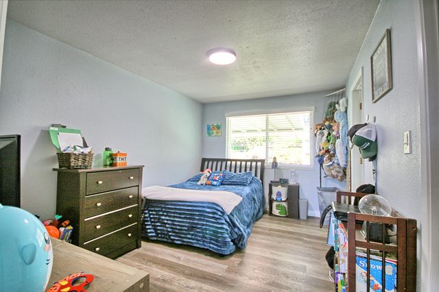 401 Tumbleweed Drive, Jacksonville, OR 97530