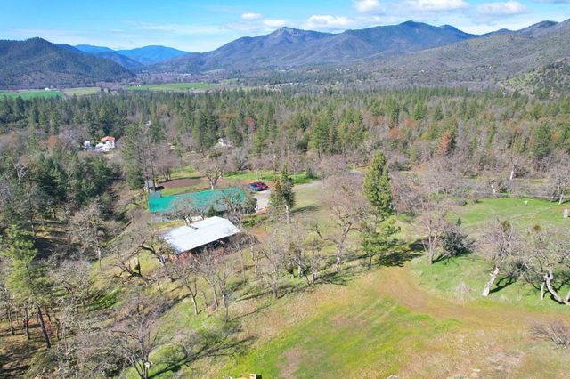 401 Tumbleweed Drive, Jacksonville, OR 97530