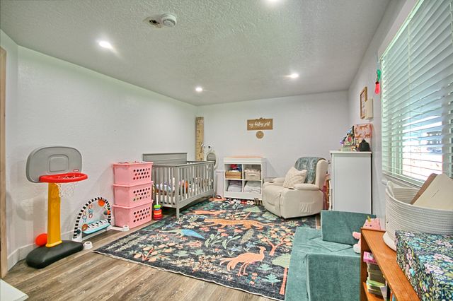 401 Tumbleweed Drive, Jacksonville, OR 97530