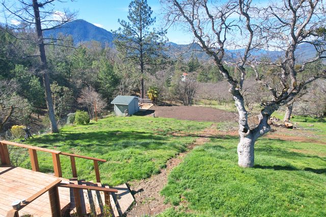 401 Tumbleweed Drive, Jacksonville, OR 97530