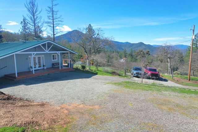 401 Tumbleweed Drive, Jacksonville, OR 97530