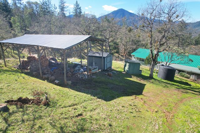 401 Tumbleweed Drive, Jacksonville, OR 97530