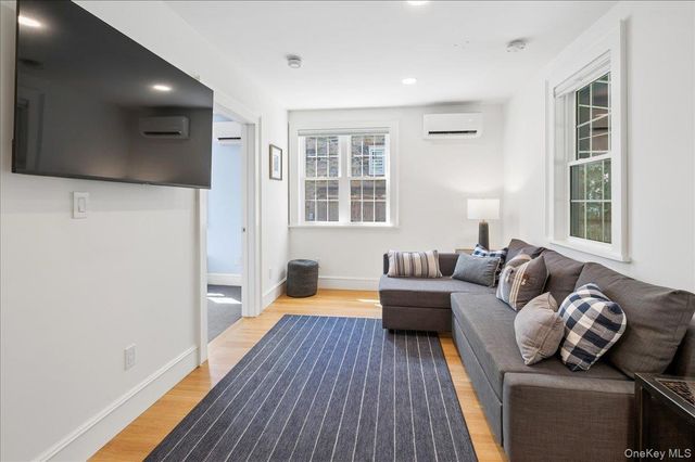1355 Roosevelt Avenue, Pelham, NY 10803