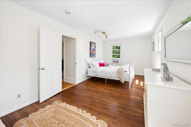1355 Roosevelt Avenue, Pelham, NY 10803