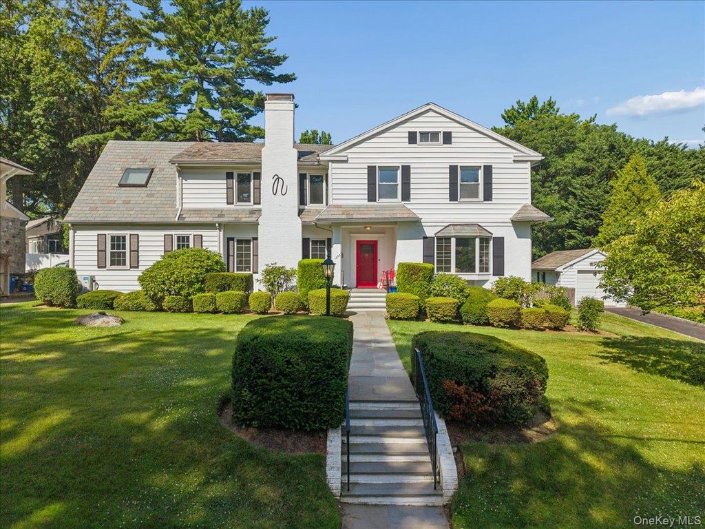 1355 Roosevelt Avenue, Pelham, NY 10803
