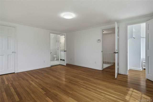 35 Sherry Hill Lane, Manhasset, NY 11030