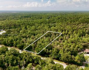 280 35th Avenue NW, Naples, FL 34120