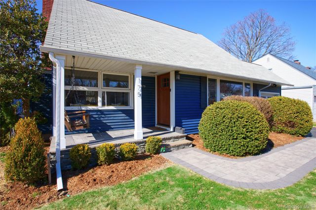 175 Meadow Street, Garden City, NY 11530