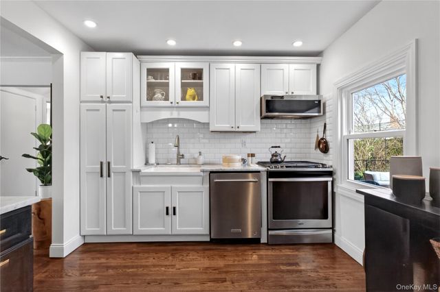 175 Meadow Street, Garden City, NY 11530