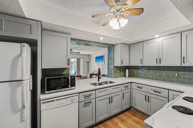 6580 GOLDEN HORSESHOE DRIVE, Seminole, FL 33777