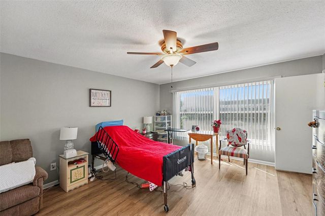 6580 GOLDEN HORSESHOE DRIVE, Seminole, FL 33777