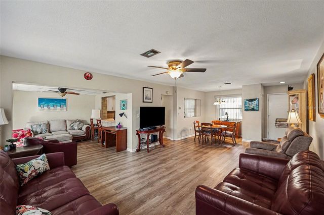 6580 GOLDEN HORSESHOE DRIVE, Seminole, FL 33777