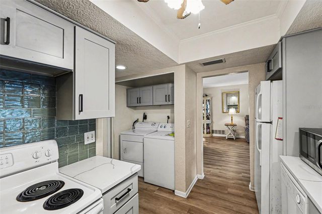 6580 GOLDEN HORSESHOE DRIVE, Seminole, FL 33777