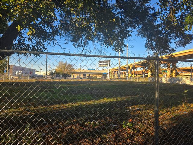 2402 Crown Road, Dallas, TX 75229