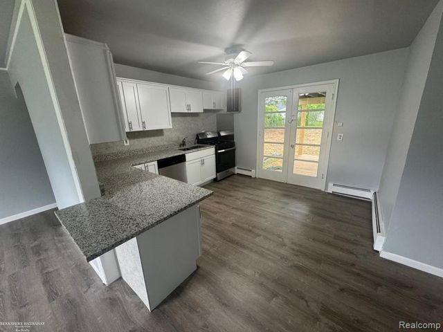 26285 Normandy Street, Roseville, MI 48066