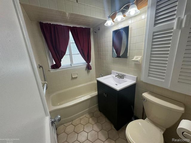 26285 Normandy Street, Roseville, MI 48066