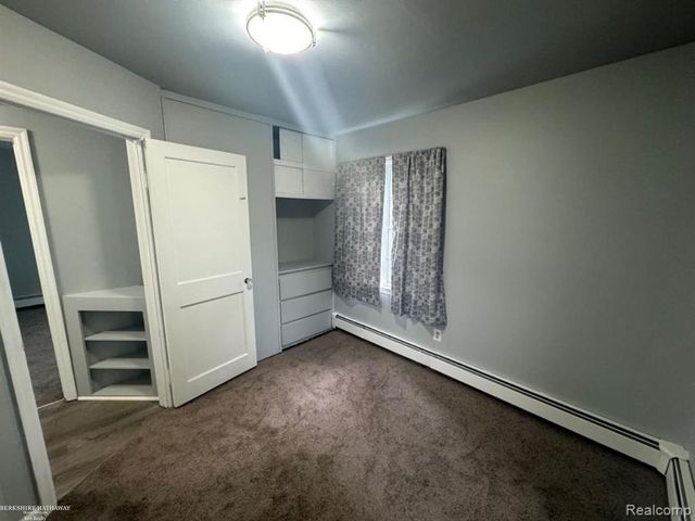 26285 Normandy Street, Roseville, MI 48066