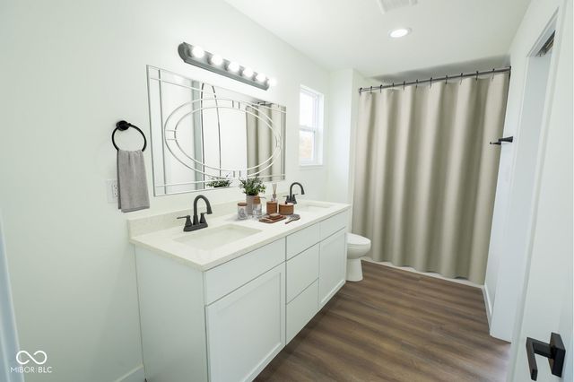 1014 N 10th Street, Elwood, IN 46036