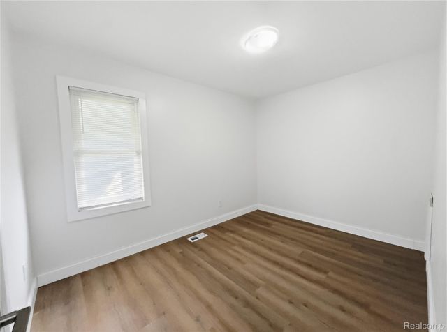 18410 Tranquil Street, Roseville, MI 48066